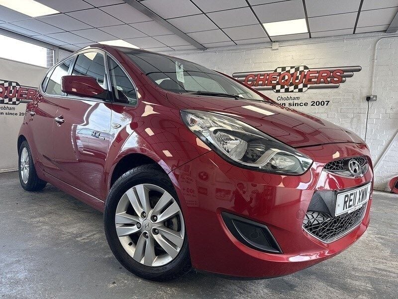 Red Used 2011 Hyundai ix20 Active MPV | £3,800 (Fair price) - Image 1/2