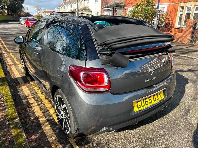 Begagnad Citroën DS3 Cabriolet 2015 Grå Cab
