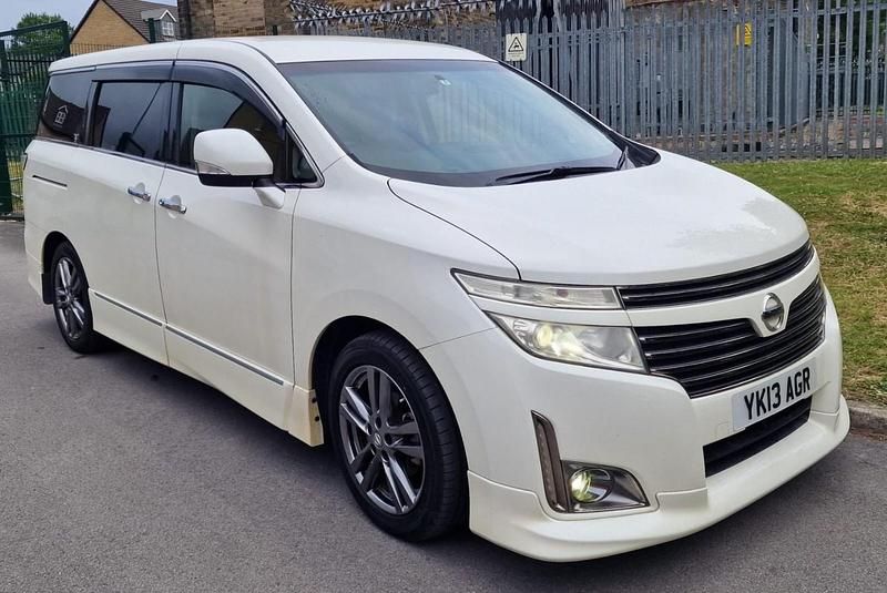 Used Nissan Elgrand 2013 White MPV