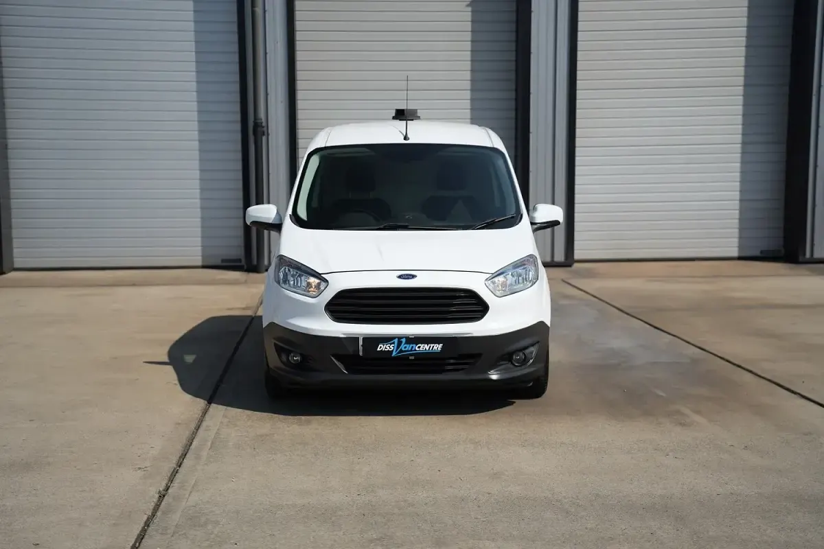 Used Ford Transit Trend 100 HP (73 kW) 2018 White Van