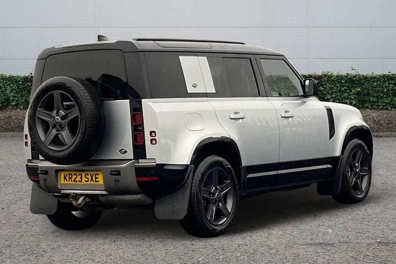 Used Land Rover Defender SE Dynamic 296 HP (217 kW) 2023 Grey SUV
