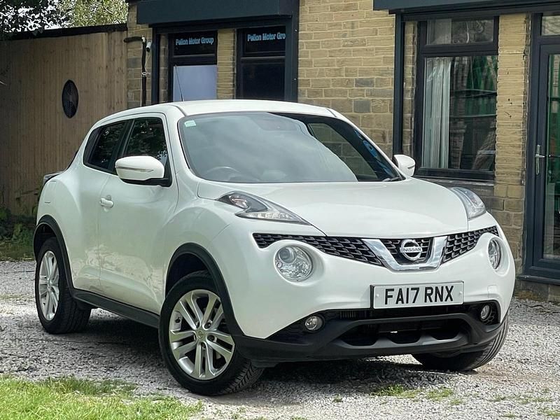 White Used 2017 Nissan Juke N-Connecta SUV | £4,490 (Super price) - Image 1/4