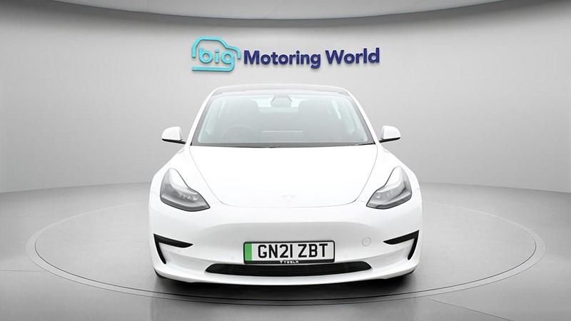 Used Tesla Model 3 Standard Range Plus 177 kW (241 HP) 2021 Sedan