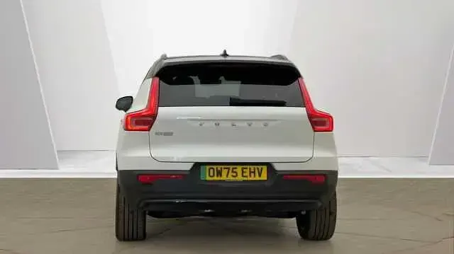 Used Volvo EX40 Plus 175 kW (238 HP) 2025 White SUV