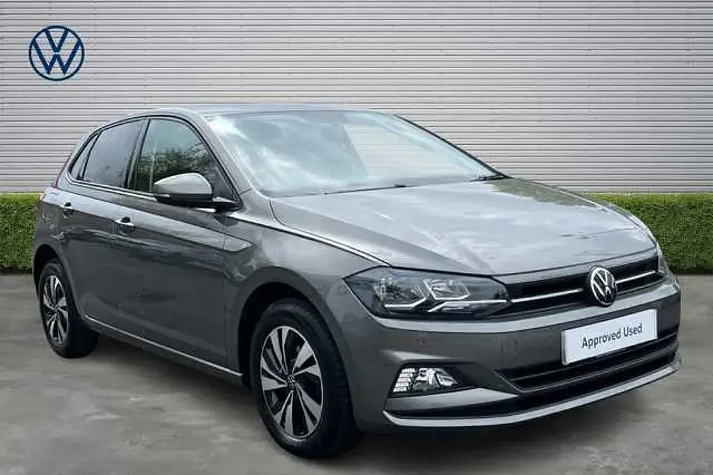 Begagnad VW Polo Match 95 HK (69 kW) 2021 Grå Halvkombi