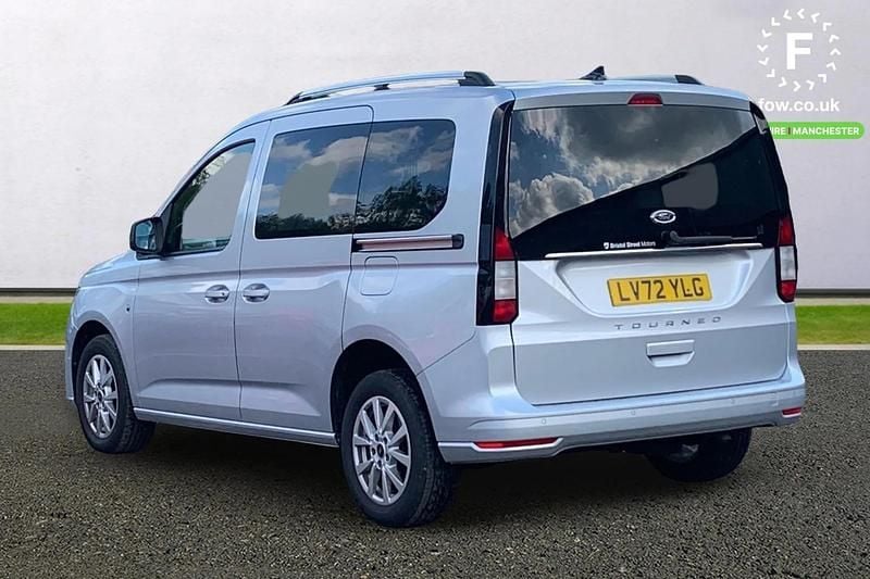 Used Ford Tourneo Connect Titanium 122 HP (89 kW) 2022 Silver MPV
