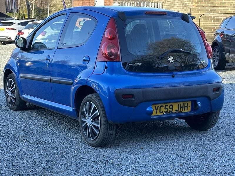 Used Peugeot 107 68 HP (50 kW) 2010 Blue Hatchback