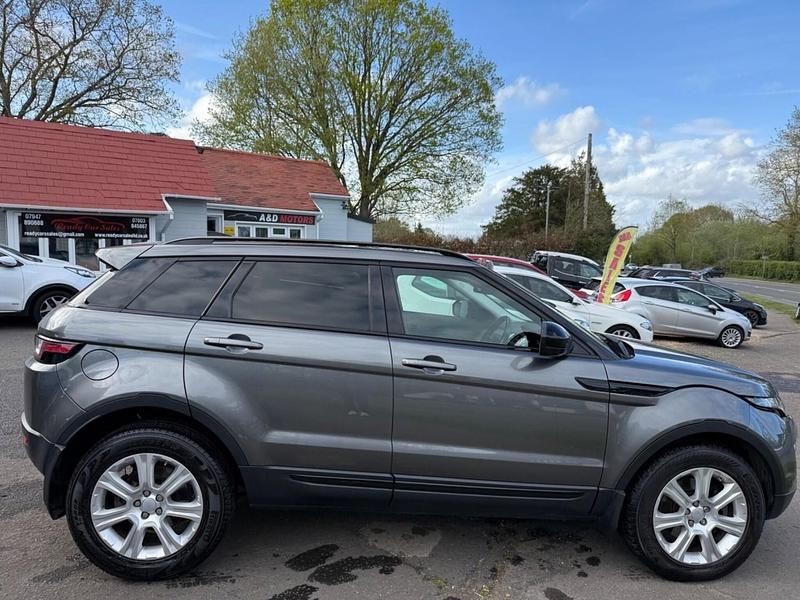 Used Land Rover Range Rover evoque SE 2017 Grey Estate