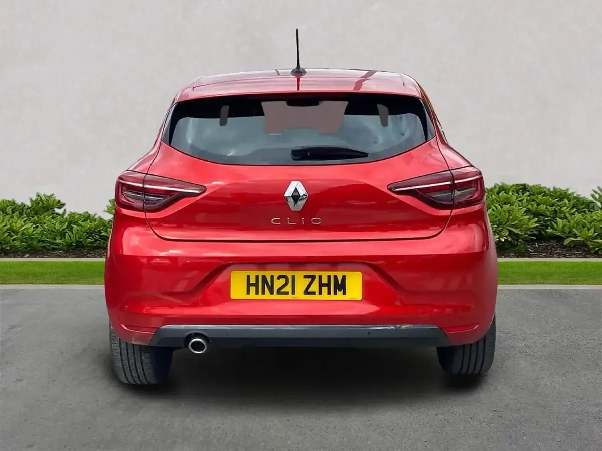 Usado Renault Clio V Version S 90 HP (66 kW) 2021 Vermelho Citadino