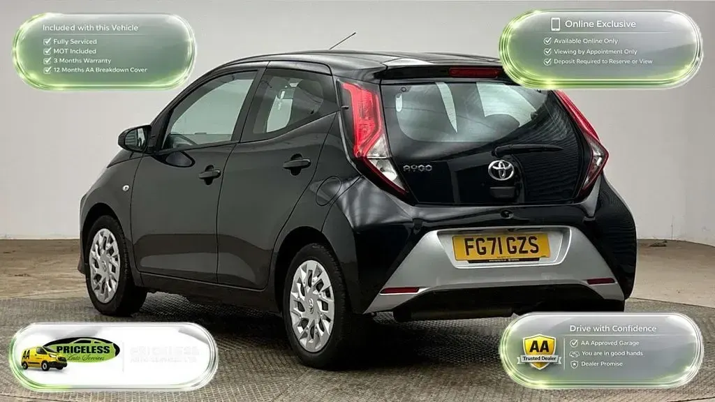 Used Toyota Aygo X-play 72 HP (52 kW) 2021 Black Hatchback