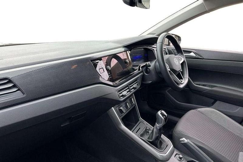 Used VW Polo Life 80 HP (58 kW) 2024 Grey Hatchback