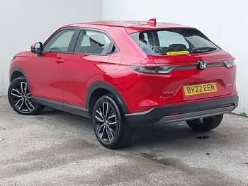 Used Honda HR-V Elegance 131 HP (96 kW) 2022 Red SUV