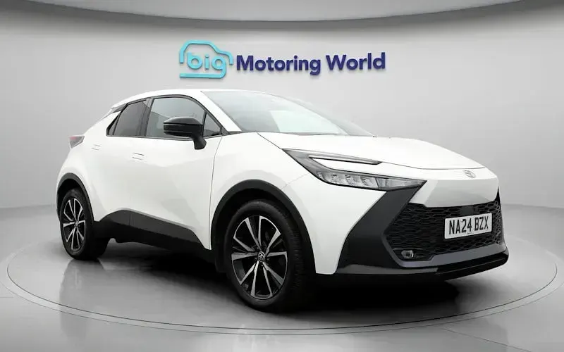 Used Toyota C-HR Design 140 HP (102 kW) 2026 SUV