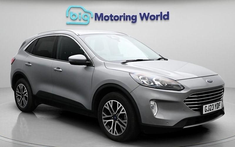 Used Ford Kuga Titanium 150 HP (110 kW) 2023 Silver SUV