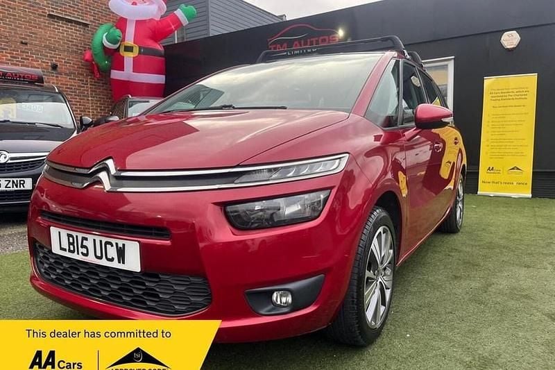 Red Used 2015 Citroën Grand C4 Picasso SELECTION MPV | £6,995 (Fair price) - Image 1/1