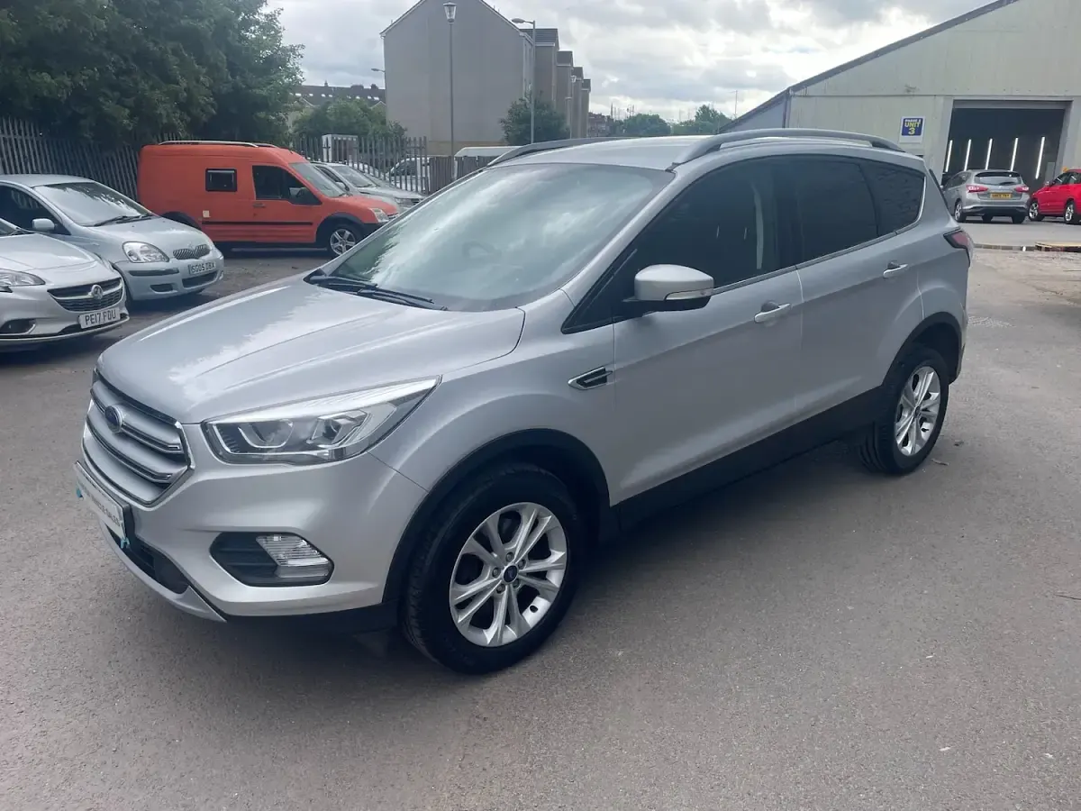 Used Ford Kuga Titanium 120 HP (88 kW) 2017 Silver SUV