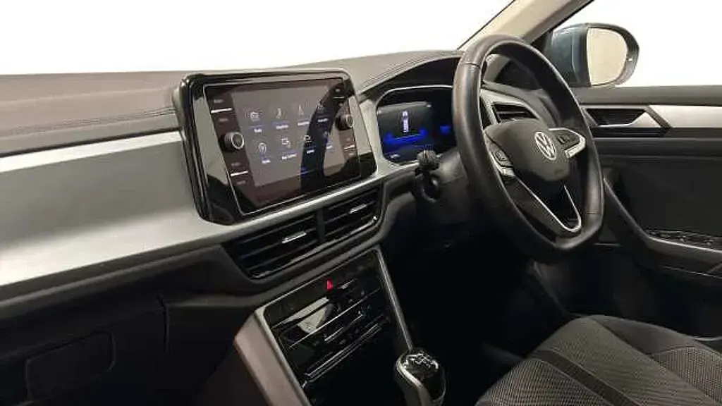 Second-hand VW T-Roc 150 CP (110 kW) 2023 SUV