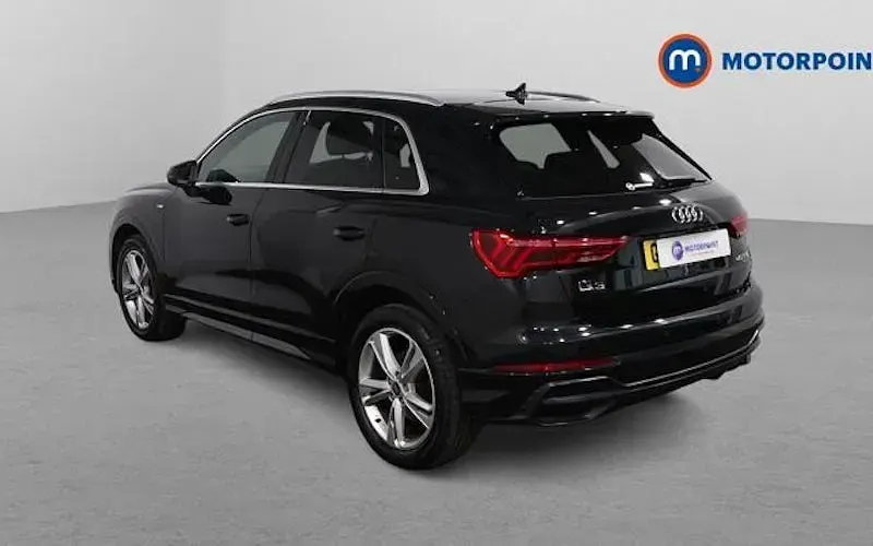 Usado Audi Q3 S-Line 190 HP (139 kW) 2022 Preto SUV