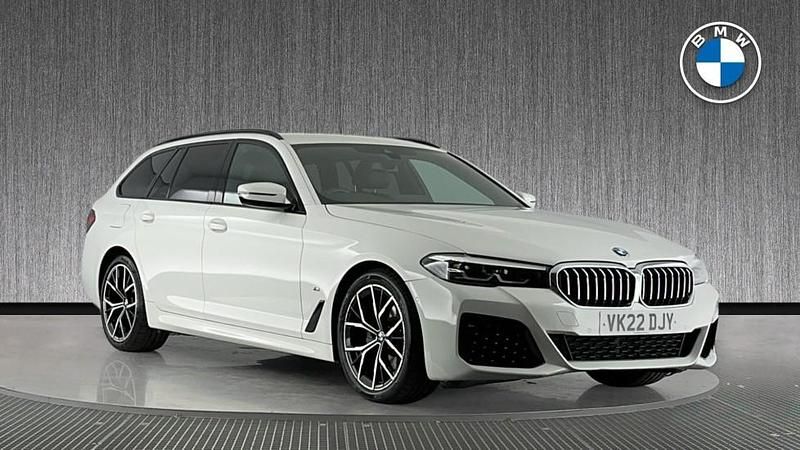 White Used 2022 BMW 520 M Sport Estate | £27,999 (Fair price) - Image 1/3