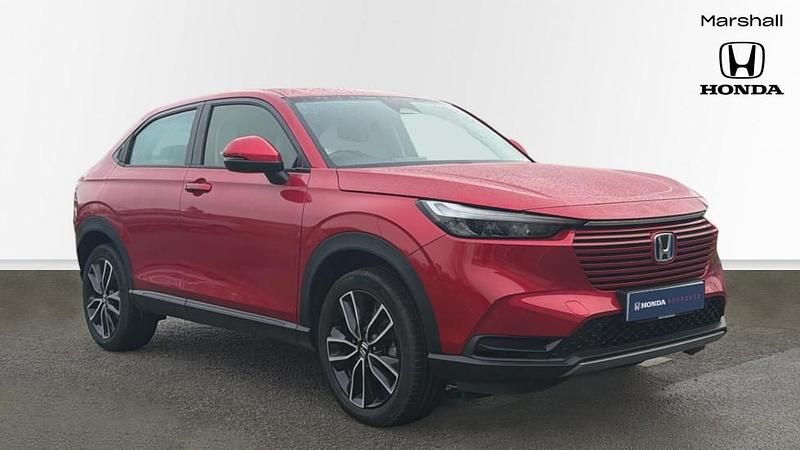 Used Honda HR-V Elegance 131 HP (96 kW) 2022 Red SUV