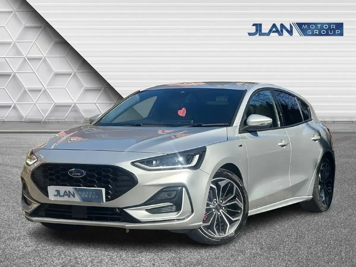 Used Ford Focus ST-Line X 2023 Silver Hatchback