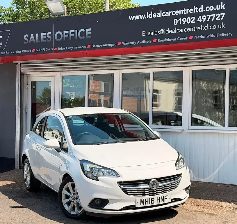Used Vauxhall Corsa 75 HP (55 kW) 2018 White Hatchback