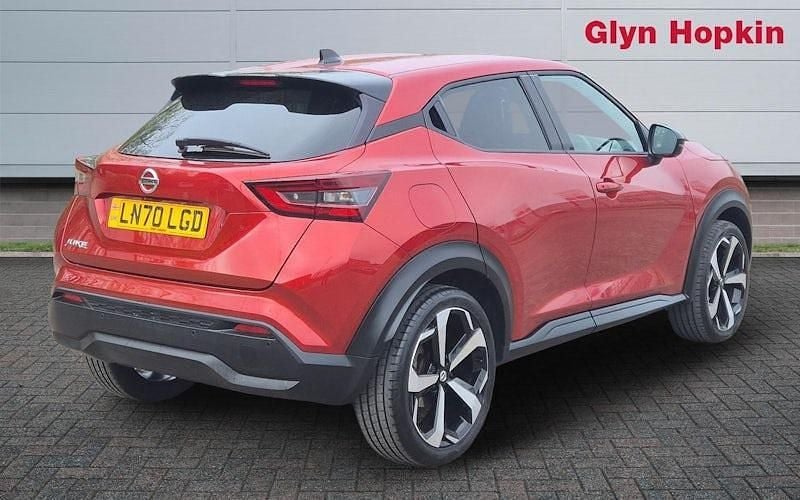 Used Nissan Juke Tekna 117 HP (86 kW) 2020 Red SUV