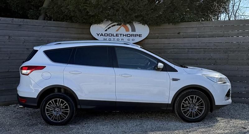 Used Ford Kuga Titanium 140 HP (102 kW) 2014 White SUV