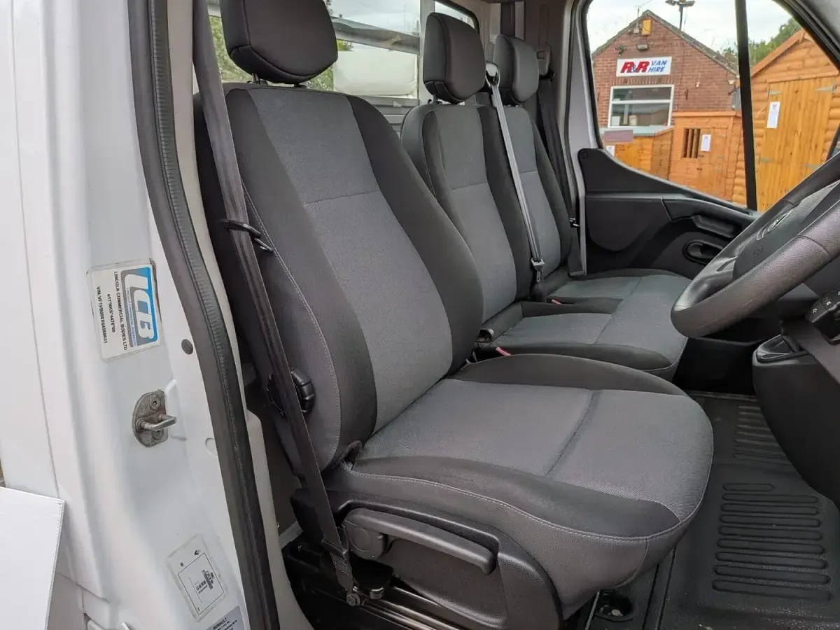 Used Renault Master Business 2020 White MPV