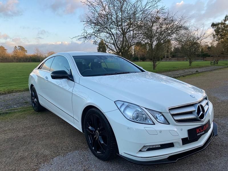 White Used 2009 Mercedes E350 Coupe | £10,000 - Image 1/4