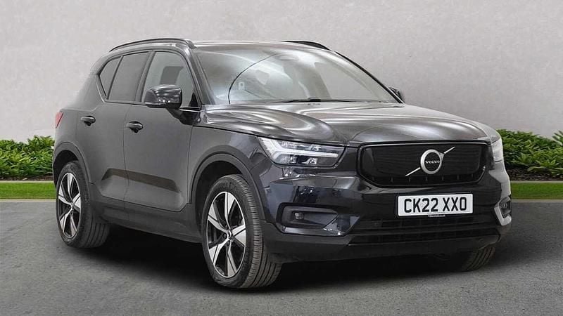 Used 2022 Volvo XC40 Plus SUV | £23,199 (Good price) - Image 1/4