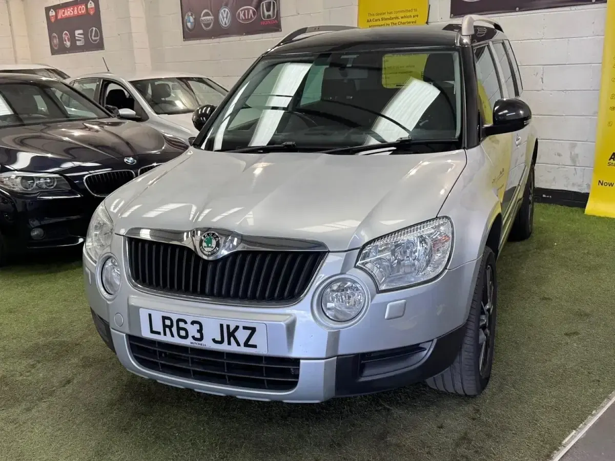 Used Skoda Yeti Adventure 140 HP (102 kW) 2013 Silver SUV