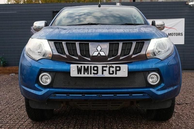 Used Mitsubishi L200 2019 Blue Pickup