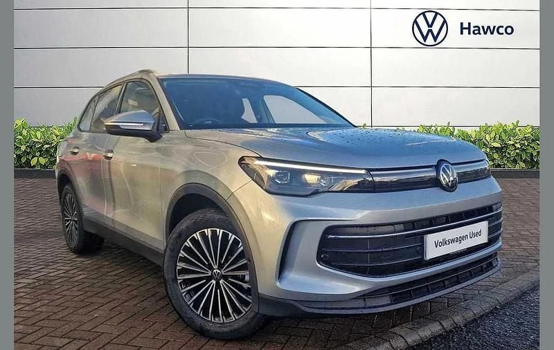 Silver New 2025 VW Tiguan Match SUV | £37,495 (Super price) - Image 1/4