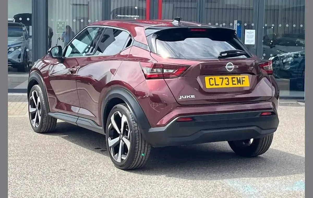 Used Nissan Juke Tekna 112 HP (82 kW) 2024 Red SUV