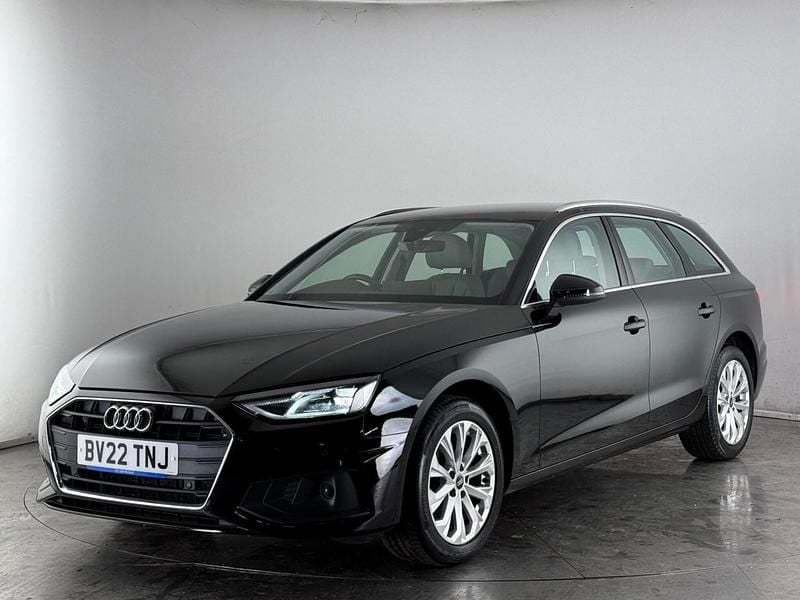 Used Audi A4 Comfort 190 HP (139 kW) 2021 Black Estate