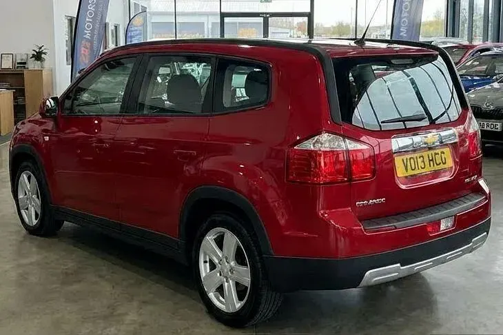 Used Chevrolet Orlando LT 141 HP (103 kW) 2013 Red MPV