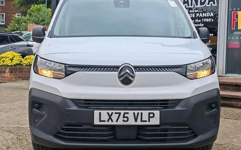 Used Citroën Berlingo 102 HP (75 kW) 2025 MPV