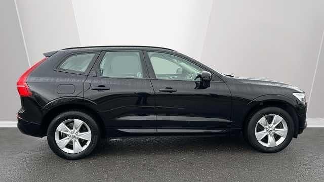 Used Volvo XC60 Momentum 247 HP (181 kW) 2022 SUV
