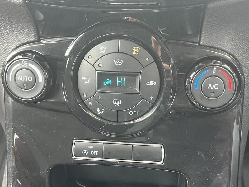 Used Ford Fiesta Titanium 2013 Red Hatchback