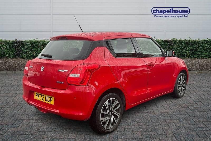 Used Suzuki Swift SZ5 83 HP (61 kW) 2022 Red Hatchback
