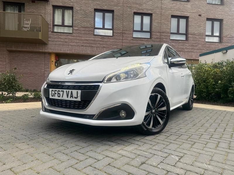 White Used 2017 Peugeot 208 Allure Premium Hatchback | £3,495 (Super price) - Image 1/4