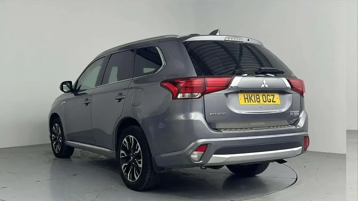 Used Mitsubishi Outlander P-HEV 2018 Grey SUV