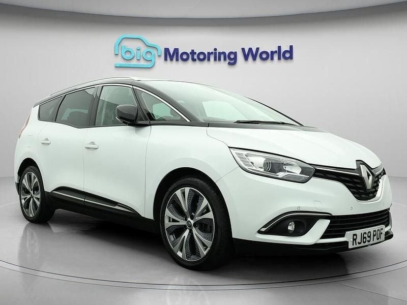 White/black Used 2020 Renault Grand Scénic IV Signature MPV | £14,400 (Fair price) - Image 1/4