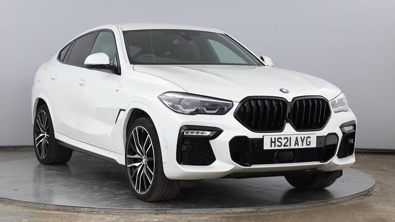 White Used 2021 BMW X6 M Sport SUV | £42,495 (Good price) - Image 1/4
