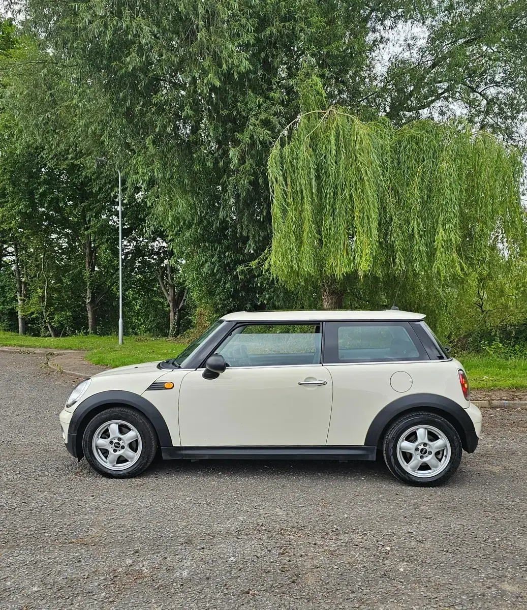 Used Mini ONE Hatch 2010 White Hatchback