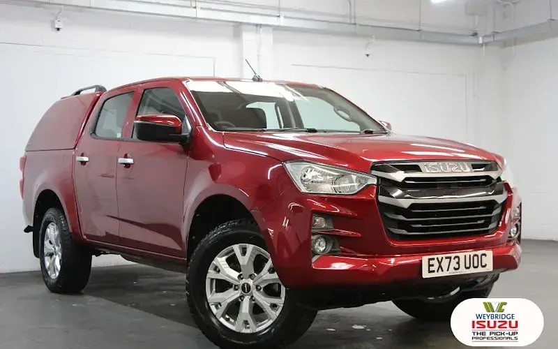 Used Isuzu D-Max 165 HP (121 kW) 2024 Cabriolet
