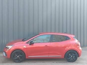 Used Renault Clio V RS Line 140 HP (102 kW) 2022 Red Hatchback