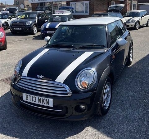 Black Used 2013 Mini Cooper Hatch Hatchback | £4,195 (Fair price) - Image 1/1