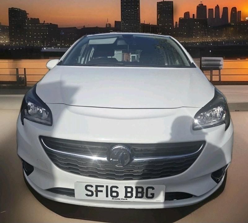Used Vauxhall Corsa SRi 2016 White Hatchback